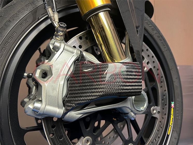 Convoyeurs d´ air de frein 666Carbon pour Ducati Panigale V4
